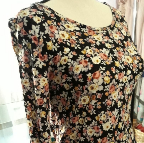 Blouse - Picture 3 of 5